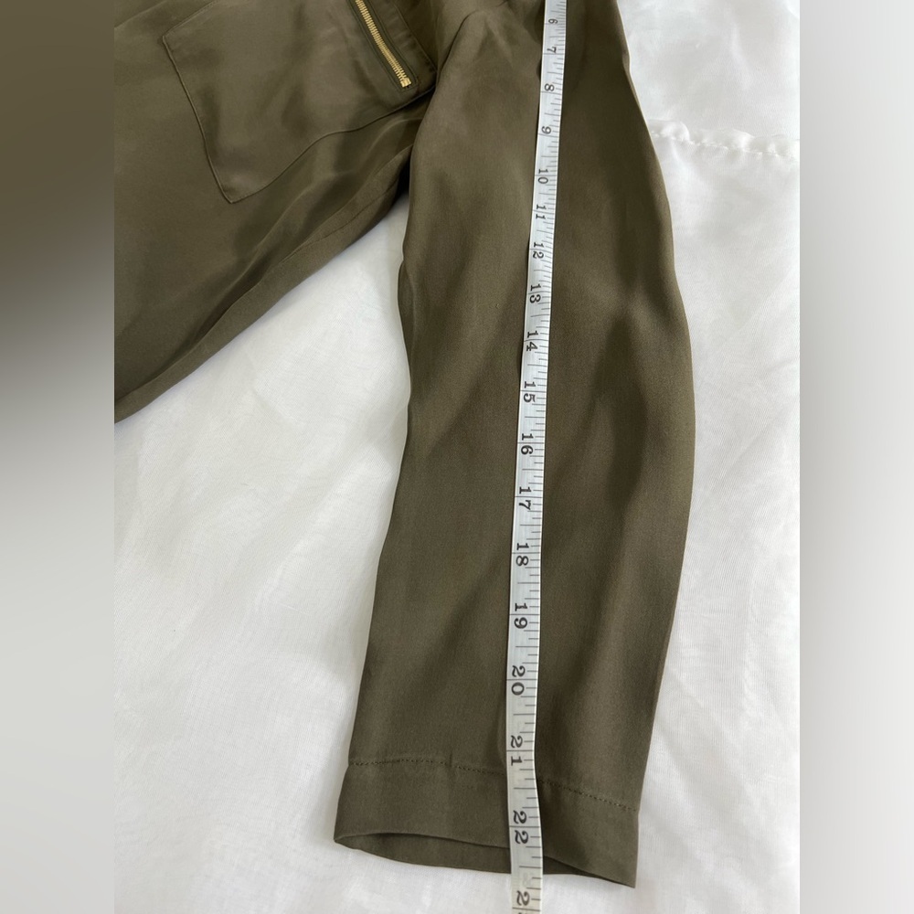 Theory‎ 100% Silk Military Zipper Pocket Olive Green Quiet Luxury Blouse Small - Picture 9 of 10